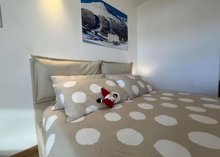 Lady Marian Apartment *